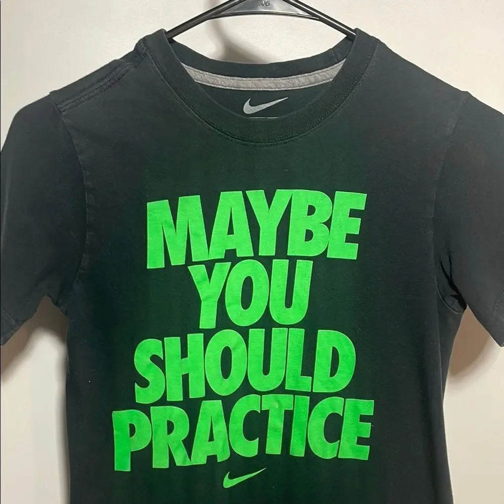 Nike Black and Green Short Sleeve Tee Bold Graphic